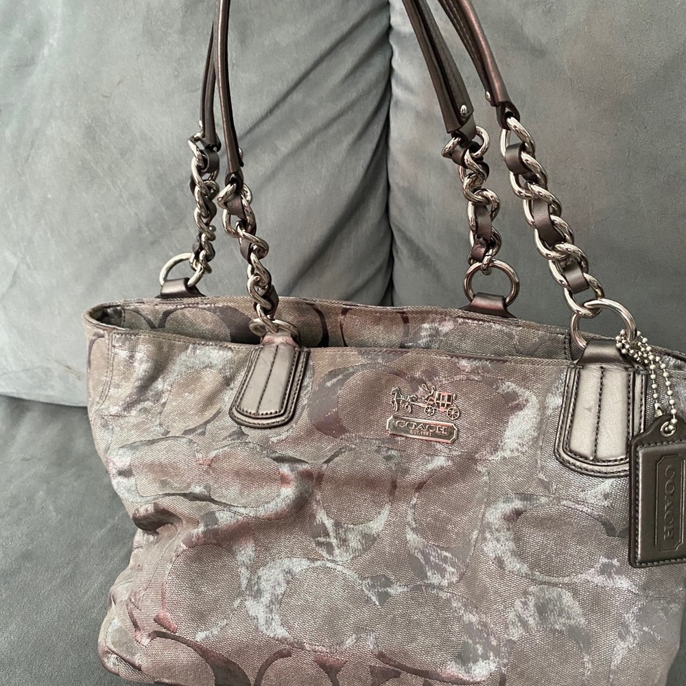Coach bag silver canvas signature